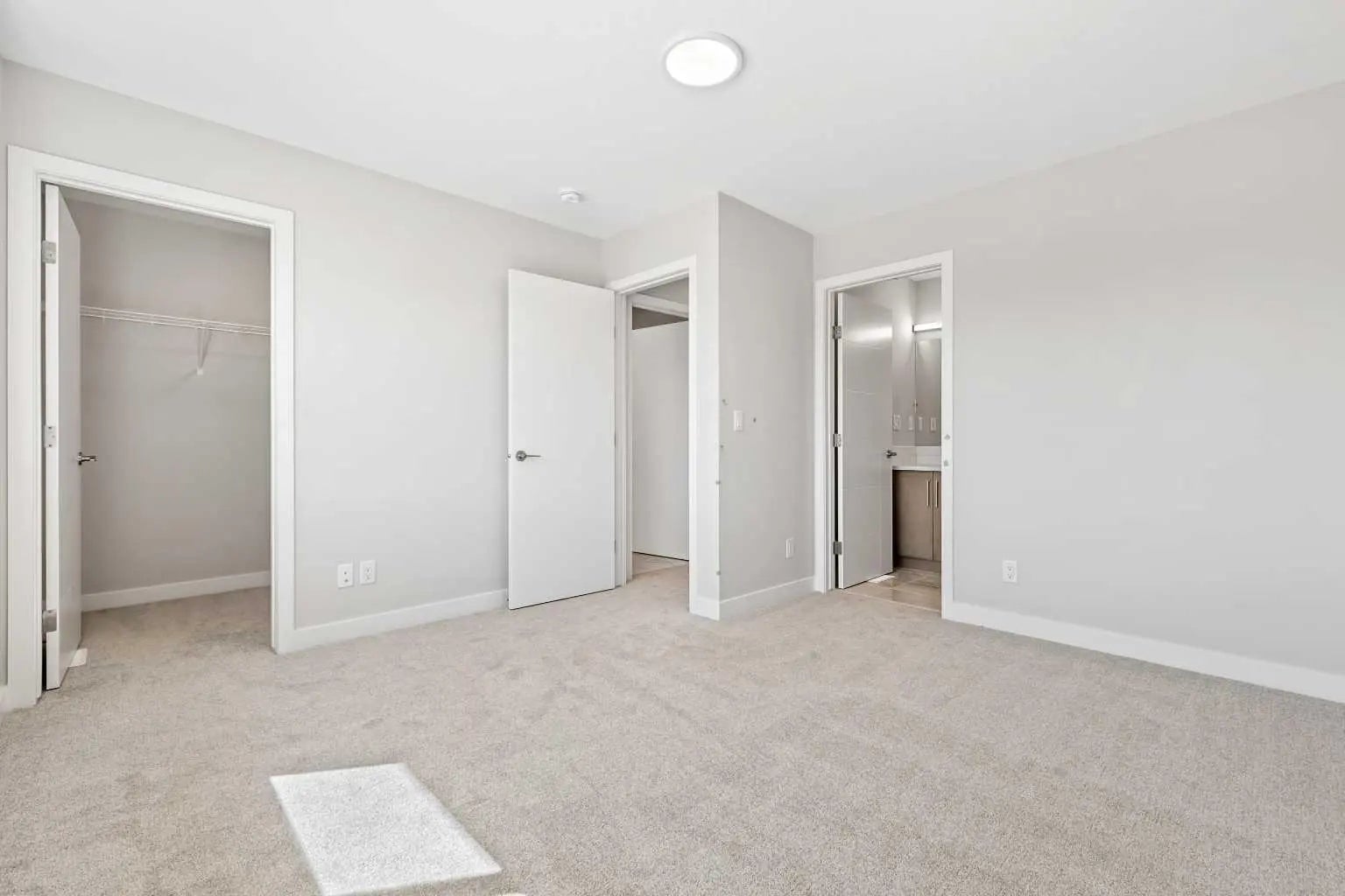 7023 Rangeview Avenue Southeast, Calgary – Residential Semi Detached (Half Duplex) Listing Photo 9