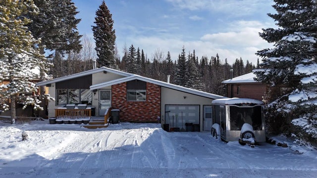139 Reimer Drive , Hinton