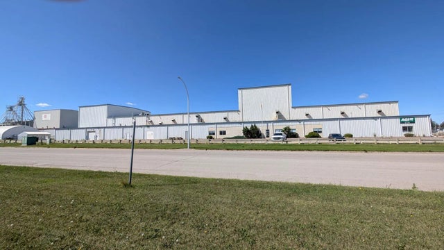 5812 48 Avenue , Olds