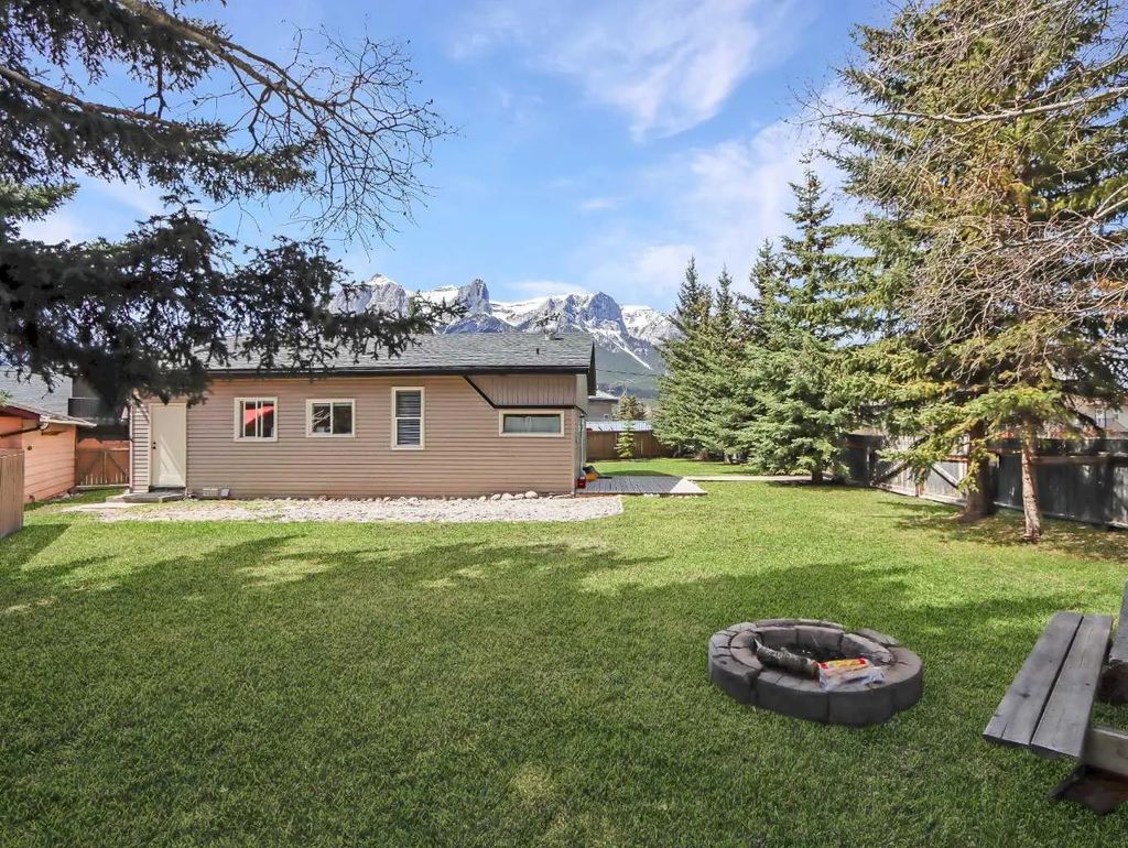 228 17th Street  , Canmore