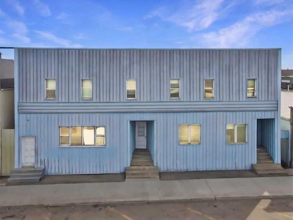 # 1-6 5109 50th Street  , High Prairie