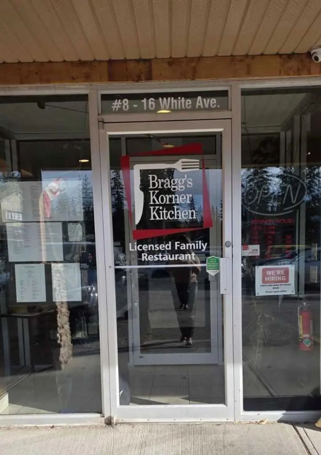16 White Avenue , Bragg Creek