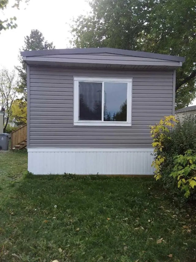 57, 6220 17 Avenue Se, Calgary