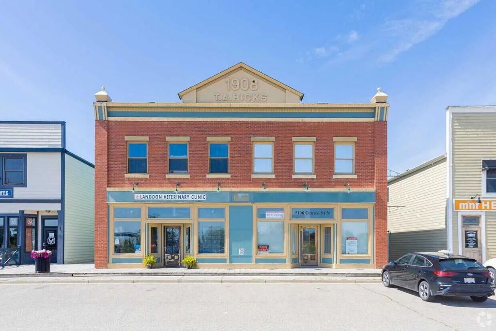 106 355 Centre Street Nw, Langdon