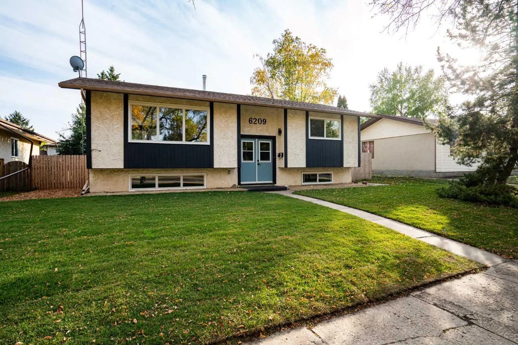 6209 42 Avenue , Camrose