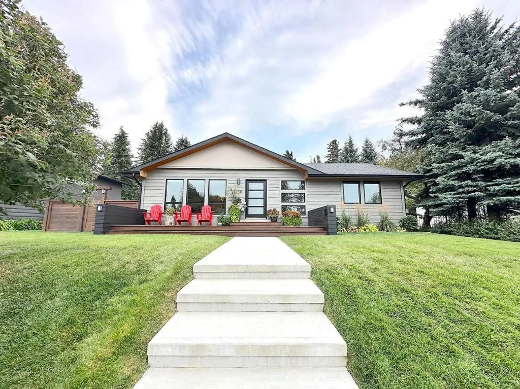 139 Wildwood Drive Sw, Calgary