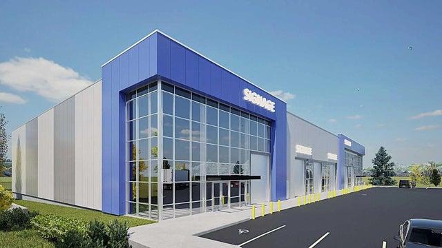 12416 Barlow Trail Ne, Calgary