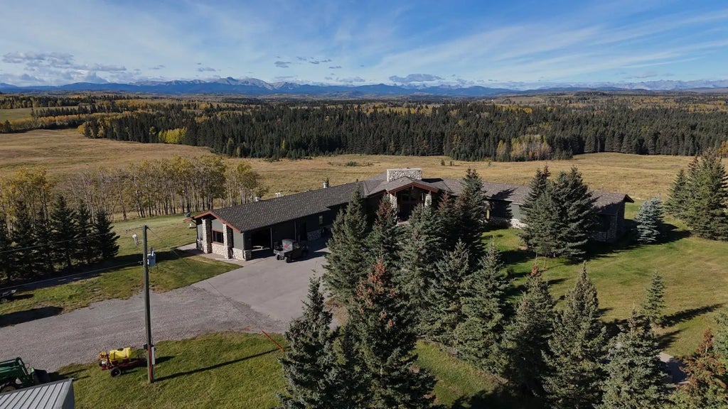 44110 Township Road 242  , Rural Rocky View County