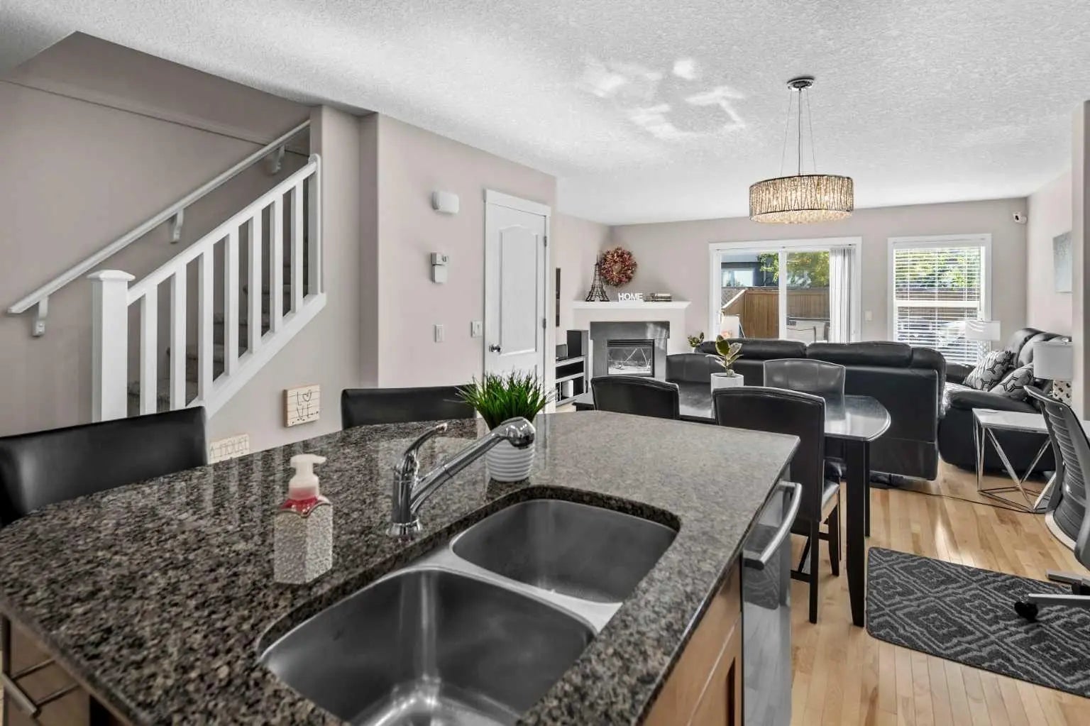 510 Cranston Drive Southeast, Calgary – Residential Semi Detached (Half Duplex) Listing Photo 9