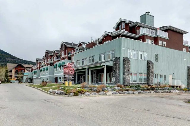 204, 1151 Sidney Street , Canmore