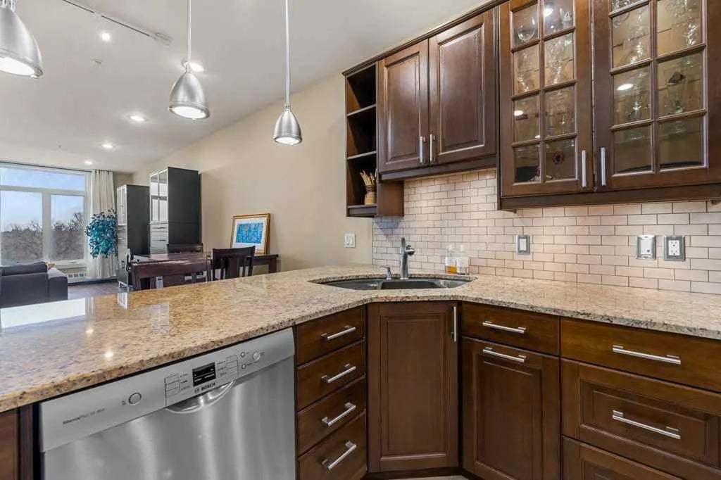 402, 103 10 Avenue Northwest, Calgary – Residential Apartment Listing Photo 14