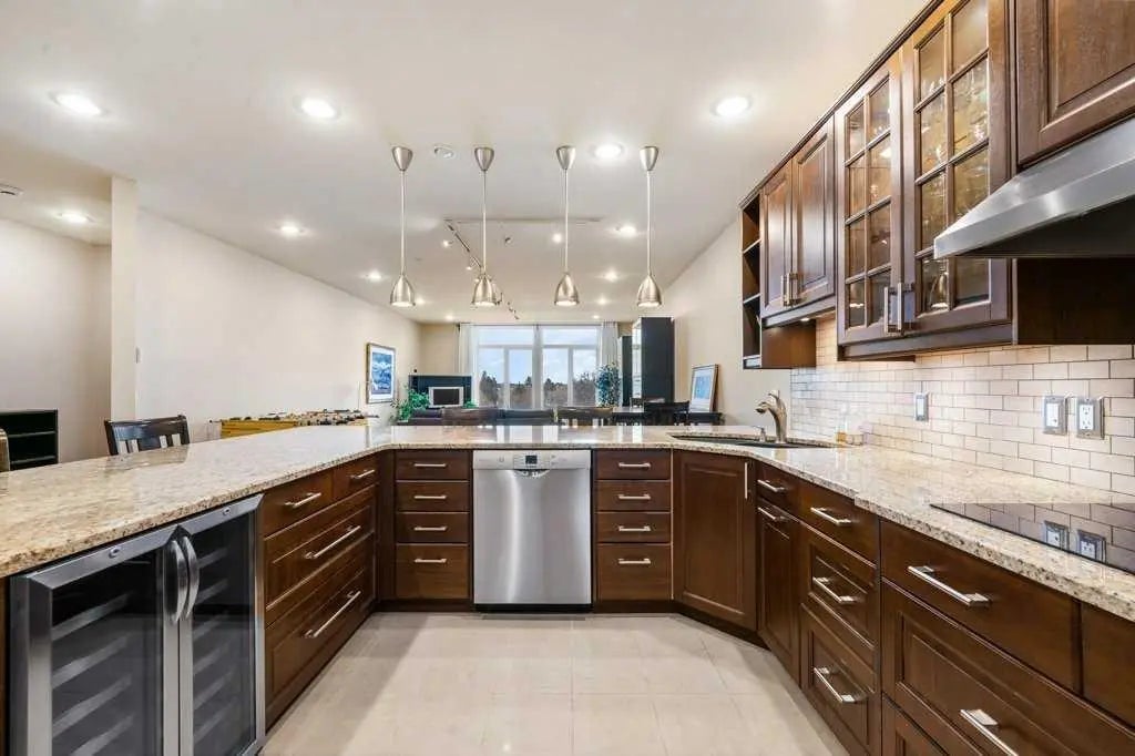 402, 103 10 Avenue Northwest, Calgary – Residential Apartment Listing Photo 2