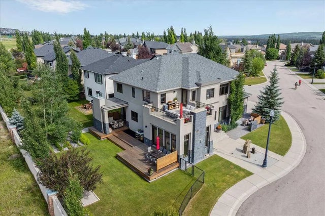 374 Discovery Ridge Way Sw, Calgary
