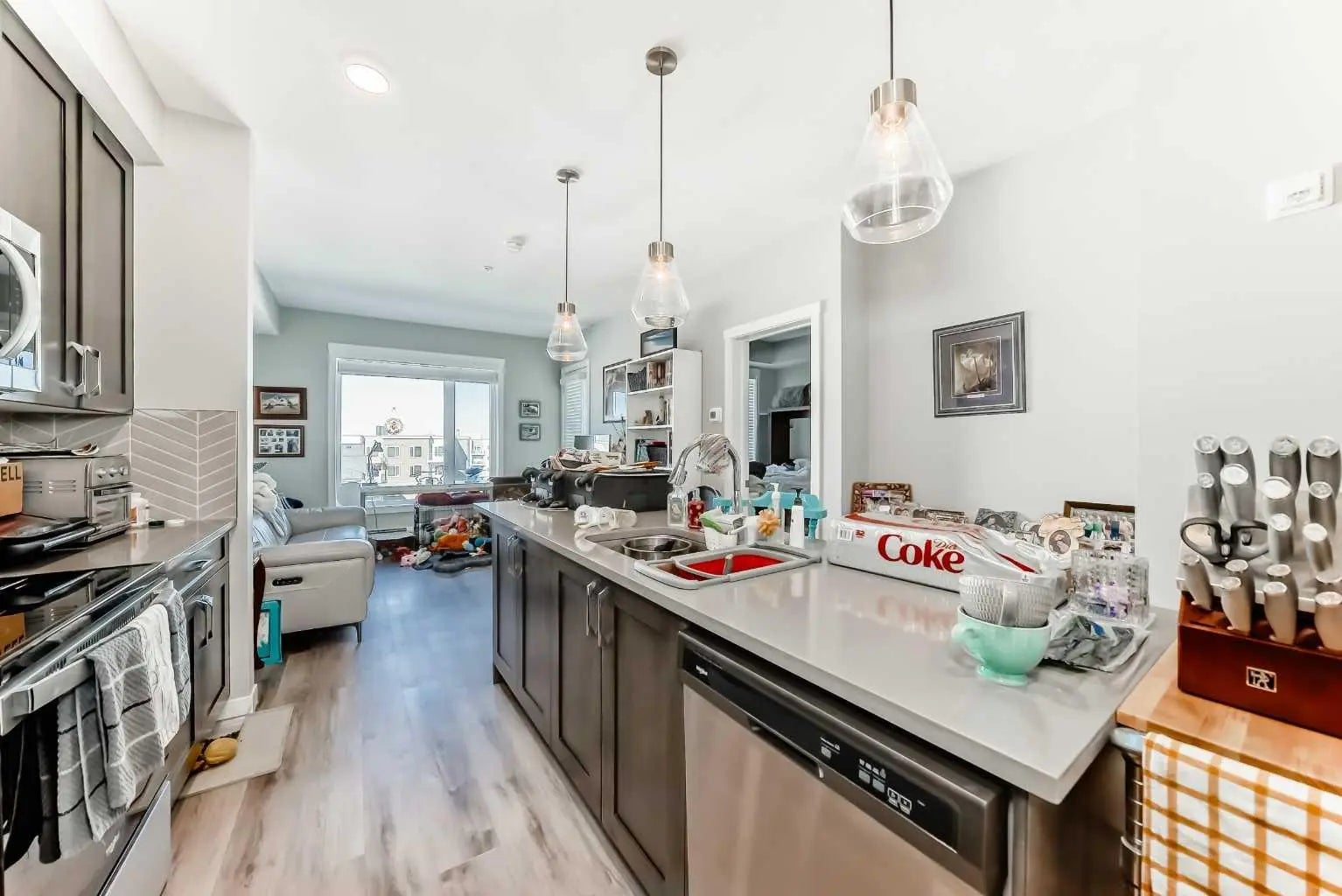 403, 200 Shawnee Square Southwest, Calgary – Residential Apartment Listing Photo 7