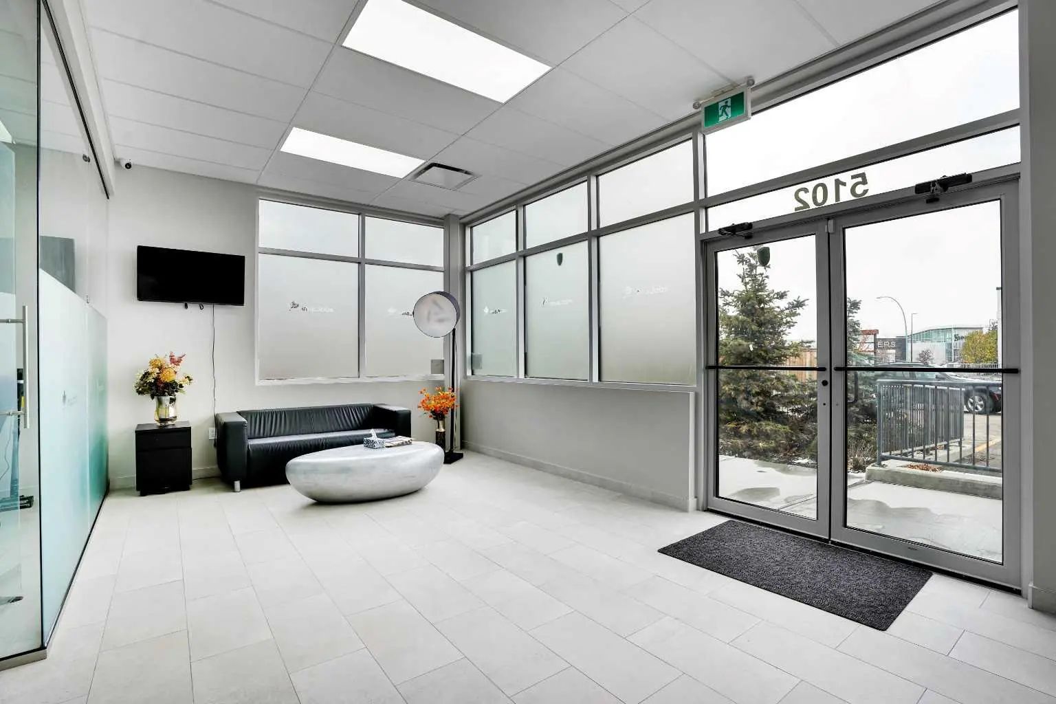 5102 2255 32 Street Northeast, Calgary – Commercial Retail Listing Photo 18