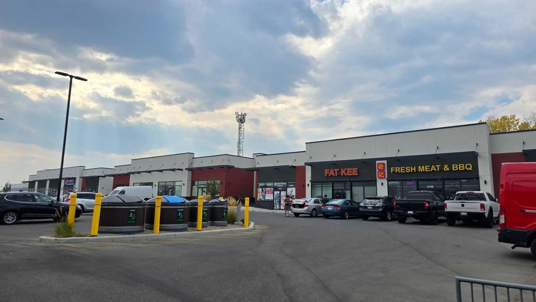 5102 2255 32 Street Northeast, Calgary – Commercial Retail Listing Photo 3