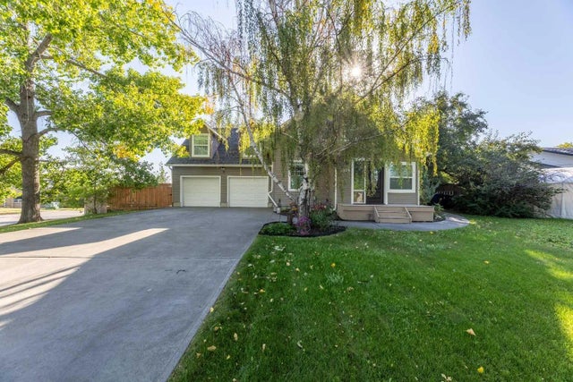 1919 14 Street , Didsbury