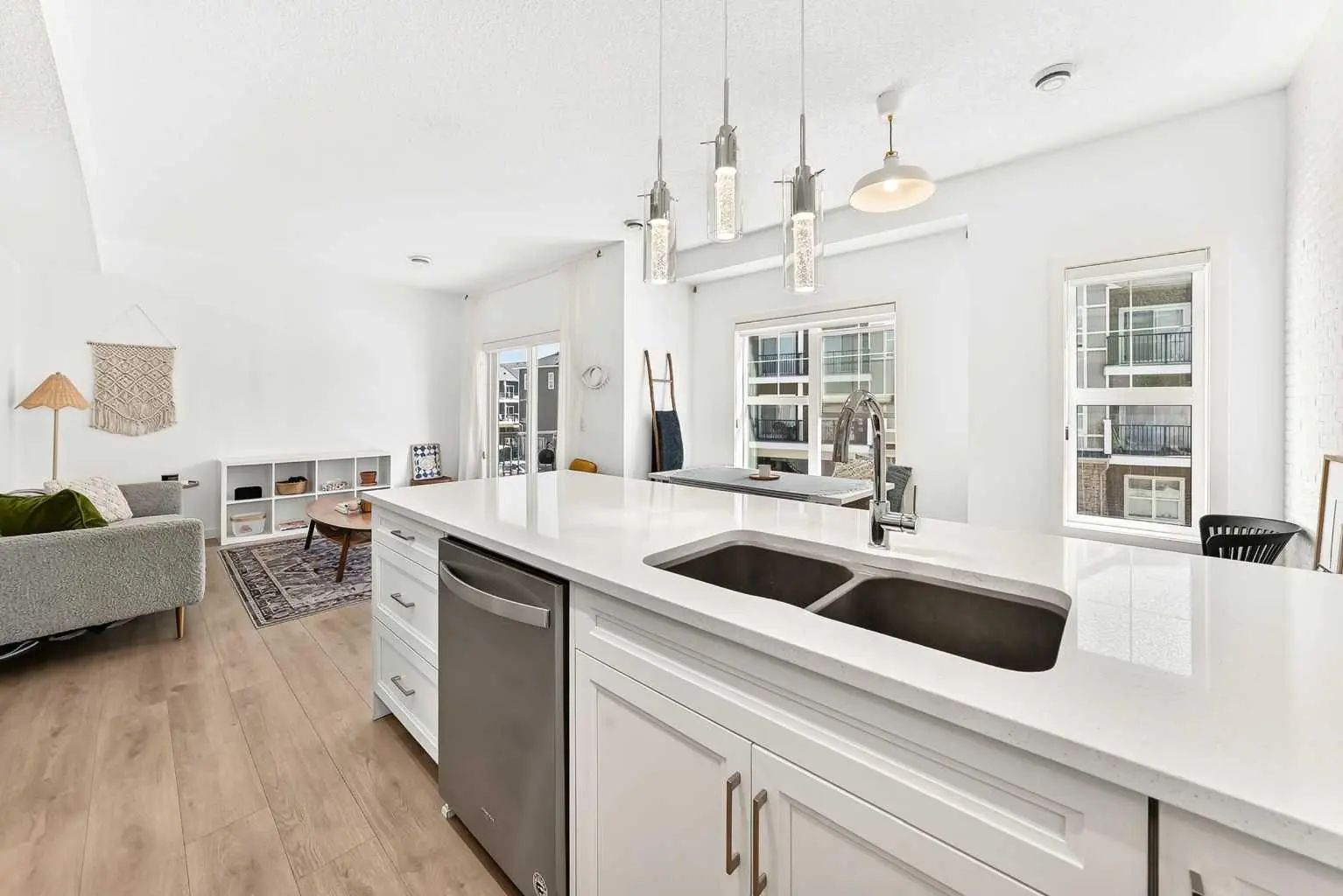 802 250 Fireside View , Cochrane – Residential Row/Townhouse Listing Photo 3
