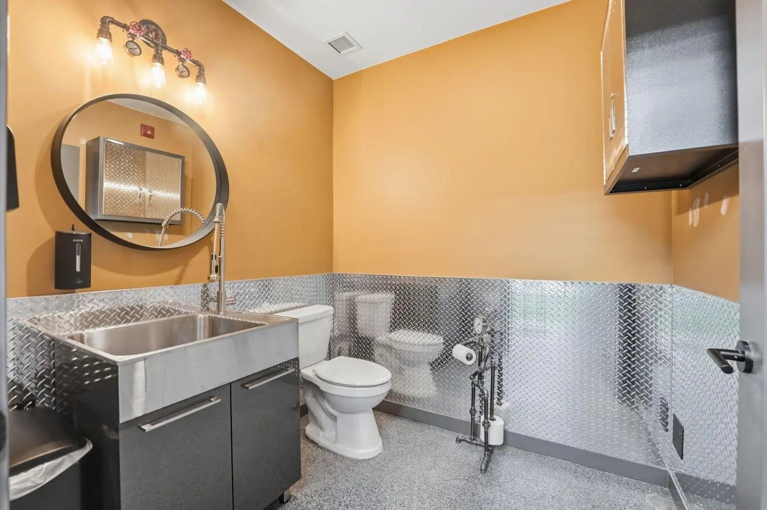 18 & 26, 25 Southbank Crescent , Okotoks – Commercial Mixed Use Listing Photo 26