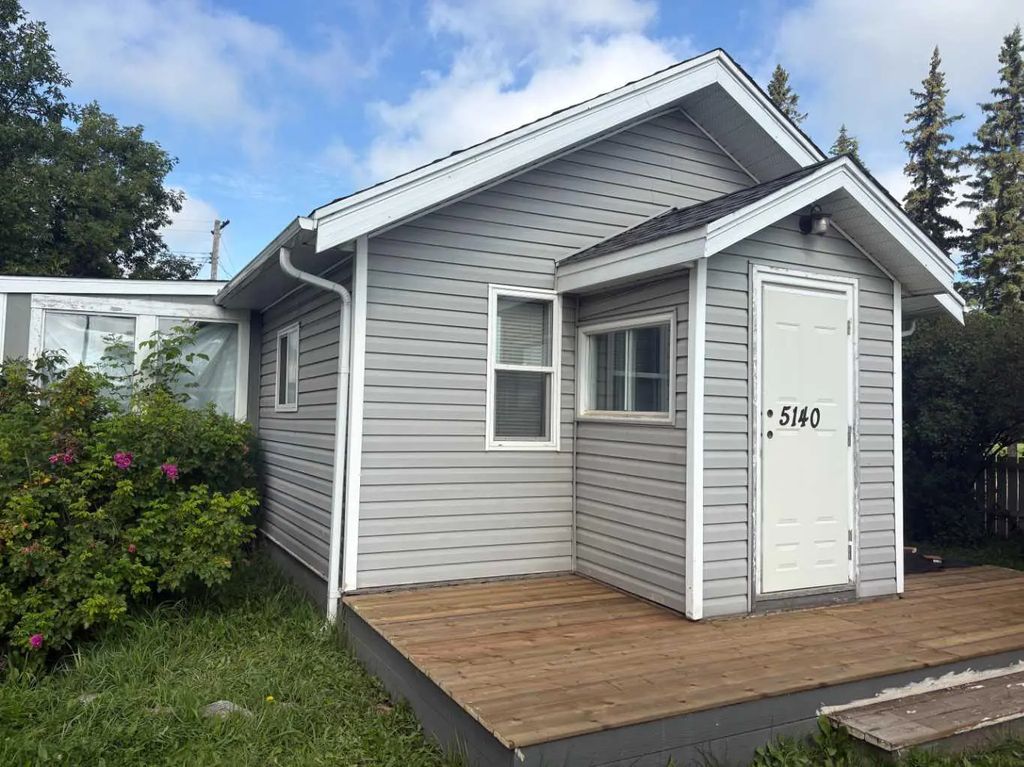 5140 48 Street , Mannville