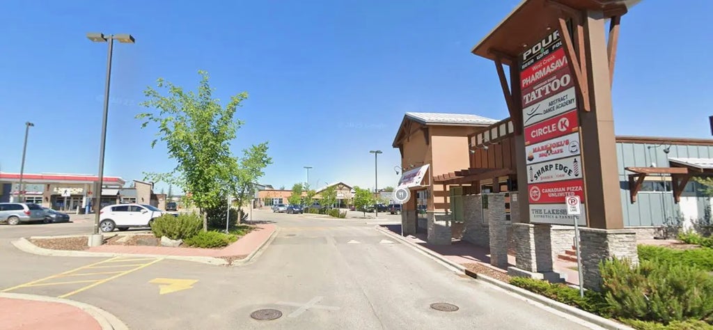 105, 320 West Creek Drive , Chestermere