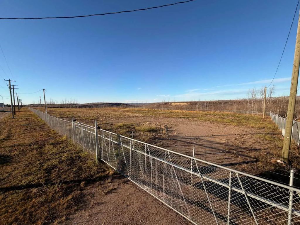 520 Snow Eagle Drive , Fort McMurray