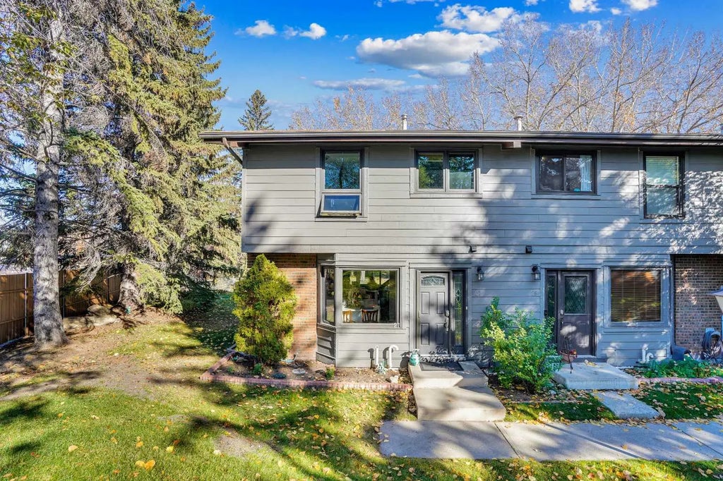 27, 10910 Bonaventure Drive Se, Calgary