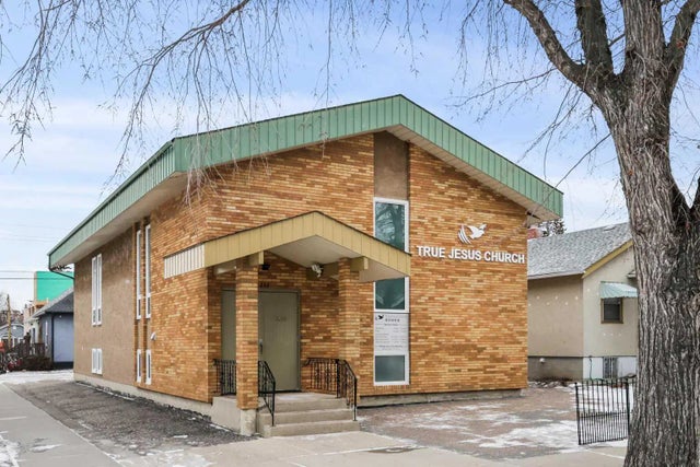 232 8a Street Ne, Calgary