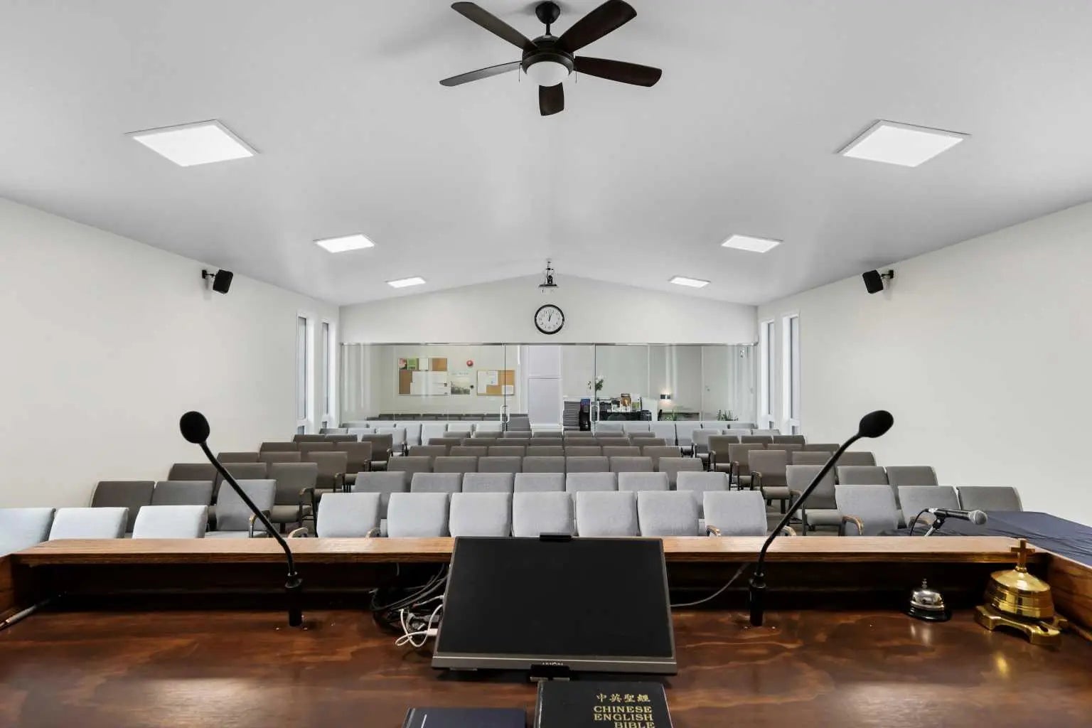 232 8a Street Northeast, Calgary – Commercial Mixed Use Listing Photo 11