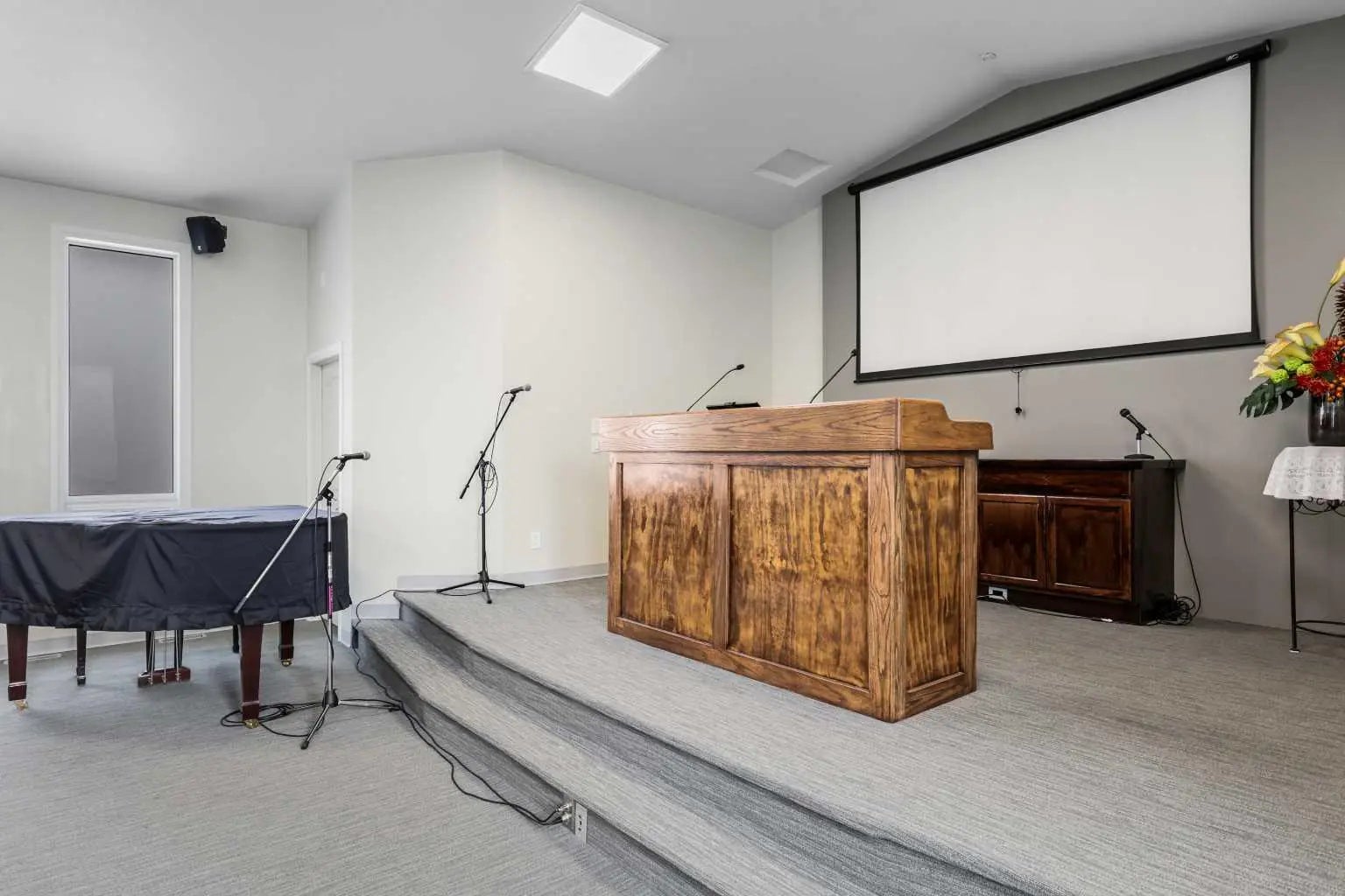 232 8a Street Northeast, Calgary – Commercial Mixed Use Listing Photo 12