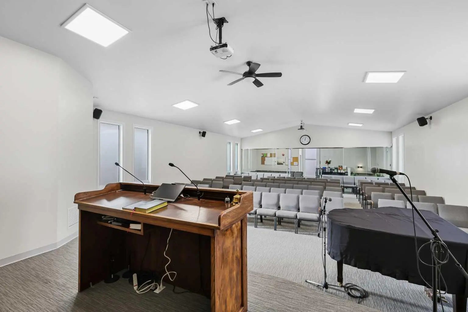 232 8a Street Northeast, Calgary – Commercial Mixed Use Listing Photo 13