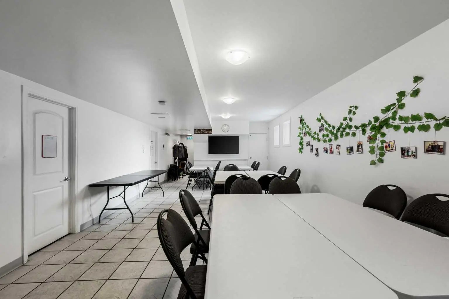 232 8a Street Northeast, Calgary – Commercial Mixed Use Listing Photo 25