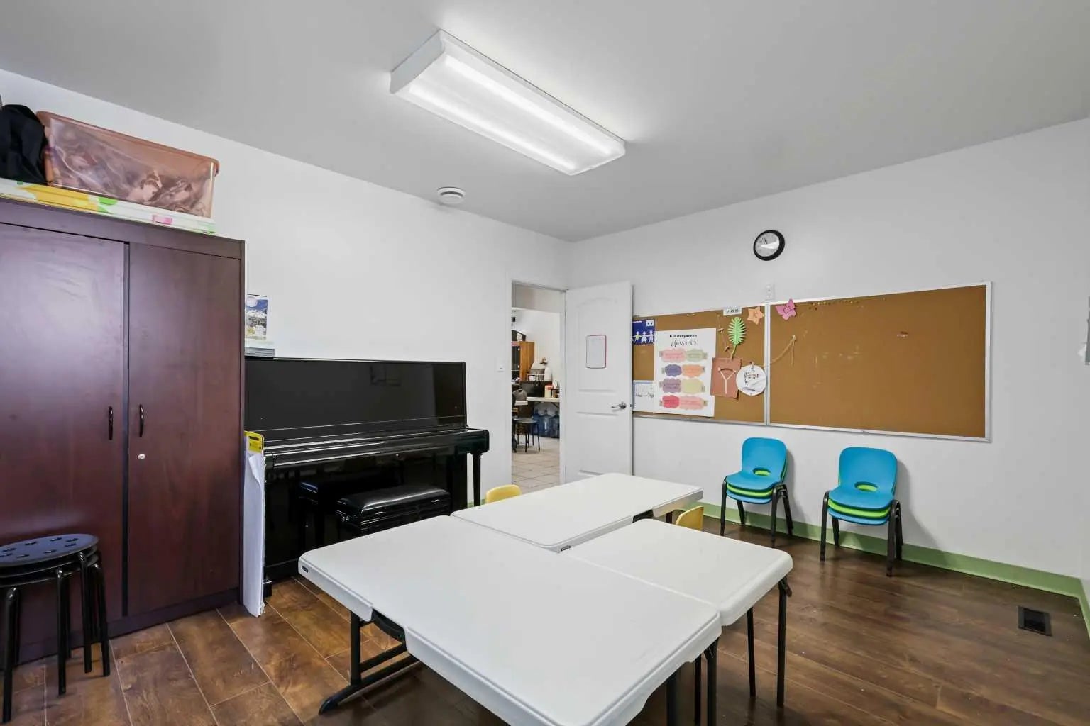 232 8a Street Northeast, Calgary – Commercial Mixed Use Listing Photo 30