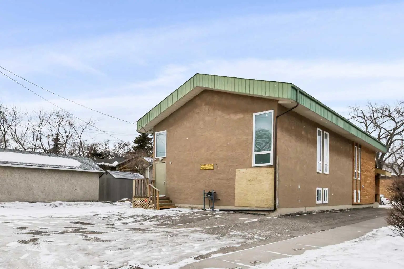 232 8a Street Northeast, Calgary – Commercial Mixed Use Listing Photo 37