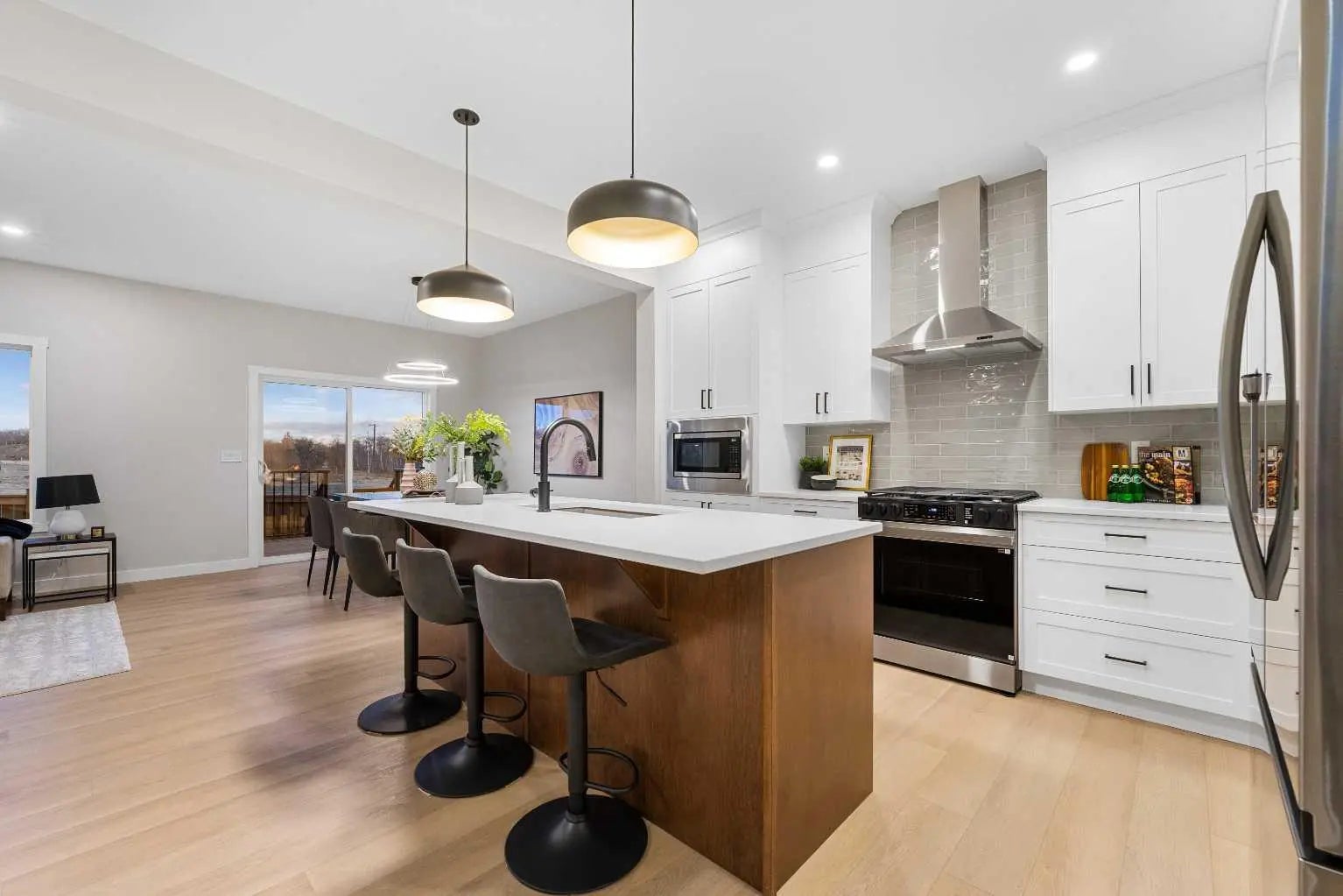 128 Versant Point Southwest, Calgary – Residential Detached Listing Photo 10