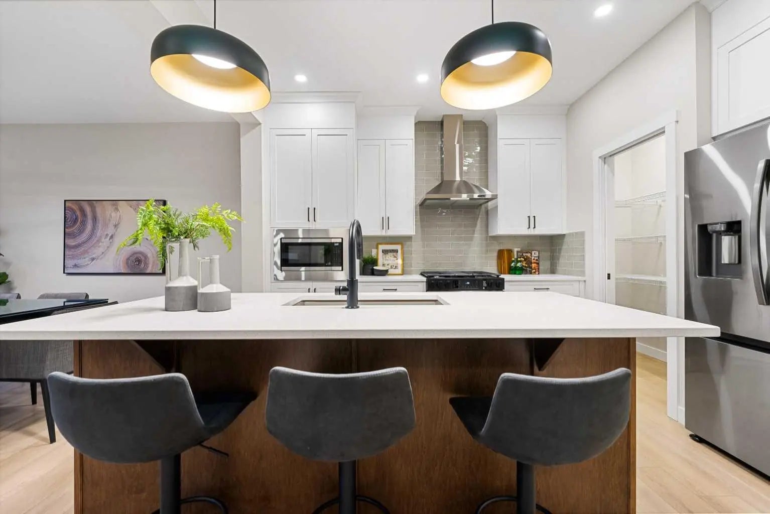 128 Versant Point Southwest, Calgary – Residential Detached Listing Photo 12