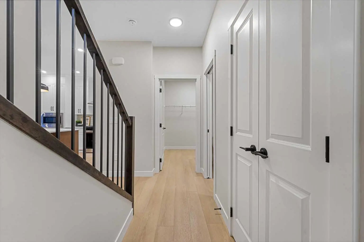 128 Versant Point Southwest, Calgary – Residential Detached Listing Photo 4