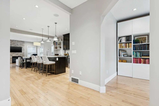 4509 19 Avenue Nw, Calgary