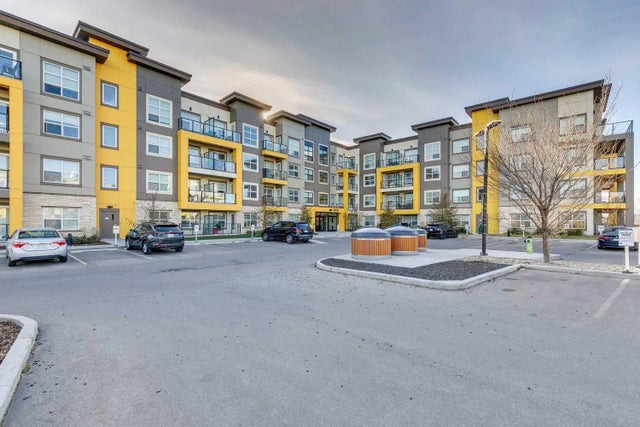 306, 19661 40 Street Se, Calgary