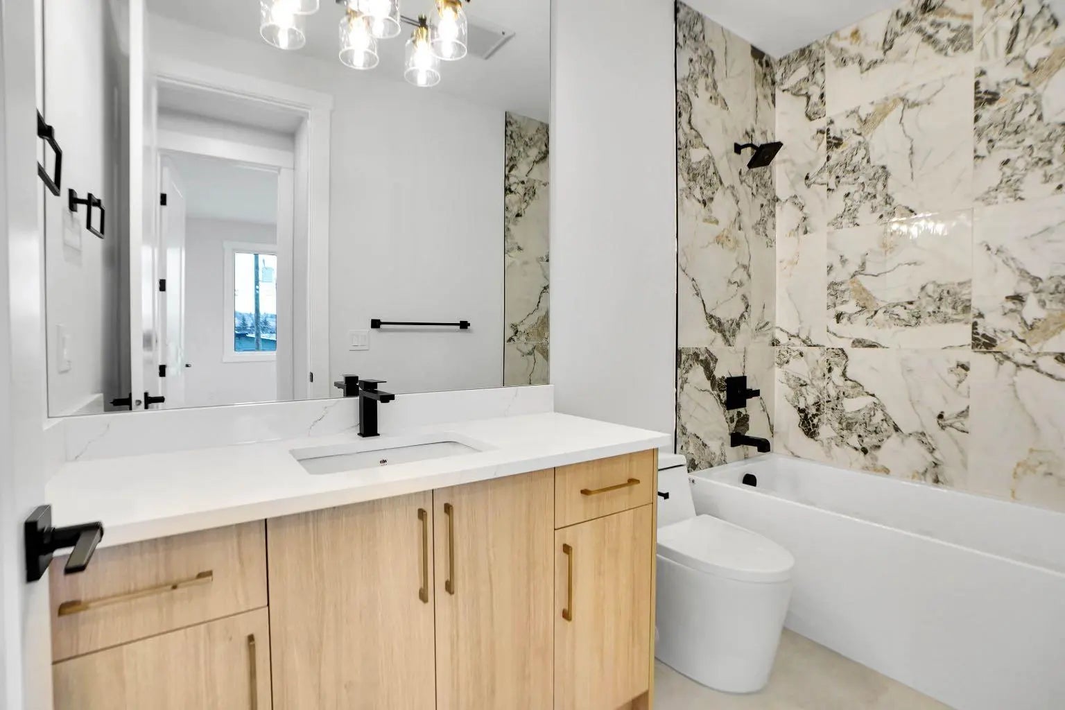 8526 47 Avenue Northwest, Calgary – Residential Semi Detached (Half Duplex) Listing Photo 35