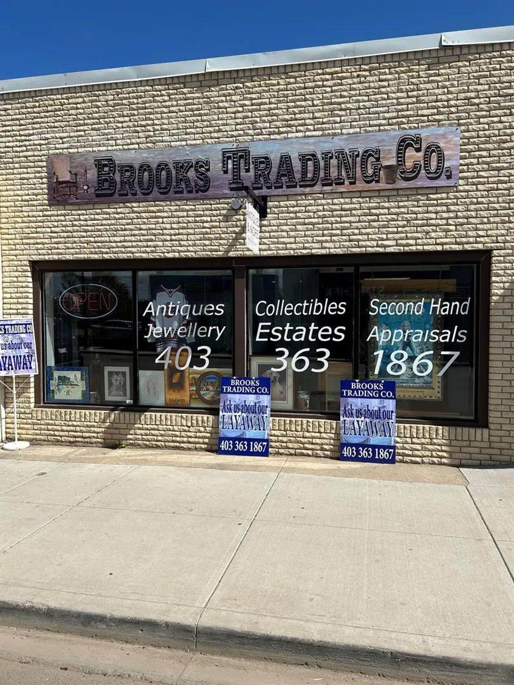 132 1 Street W, Brooks