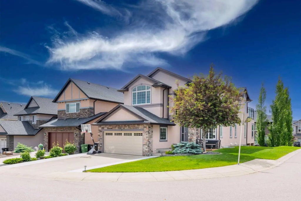 35 Aspen Stone Way Sw, Calgary
