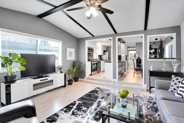 208, 3223 83 Street Nw, Calgary