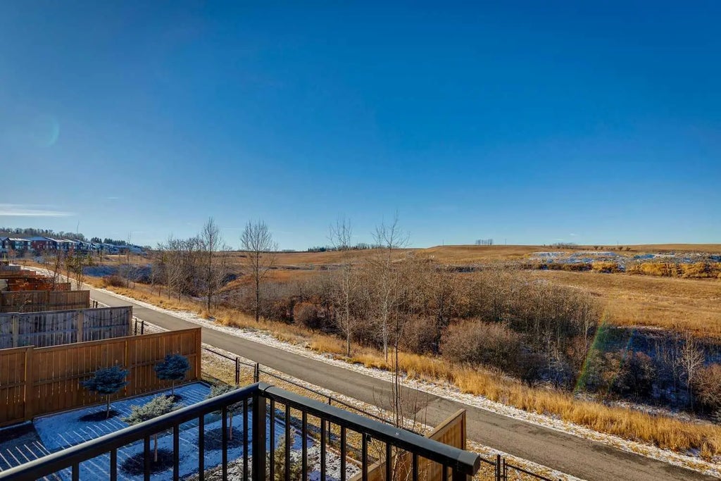 57 Crestridge Bay Sw, Calgary