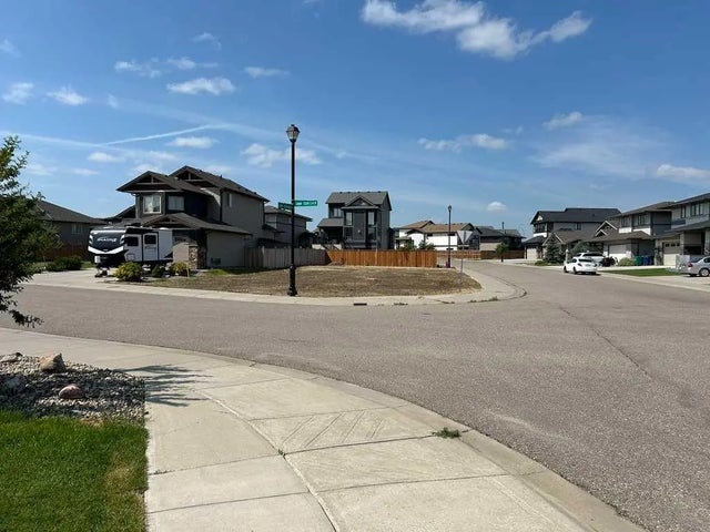 14 Canyon Estates Lane W  , Lethbridge