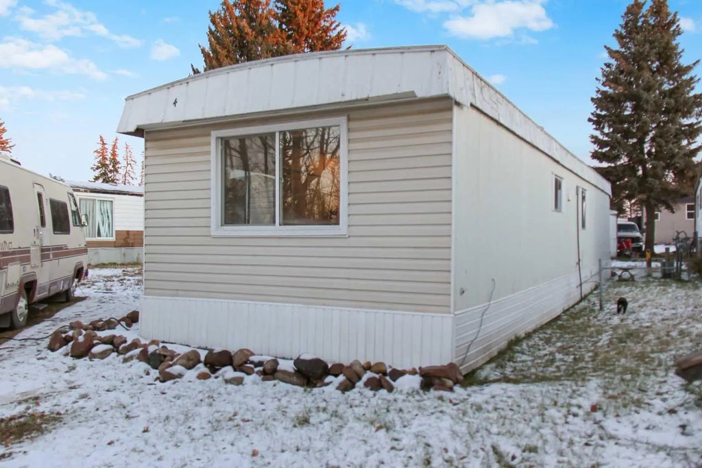 4, 4504 41 Street , Camrose