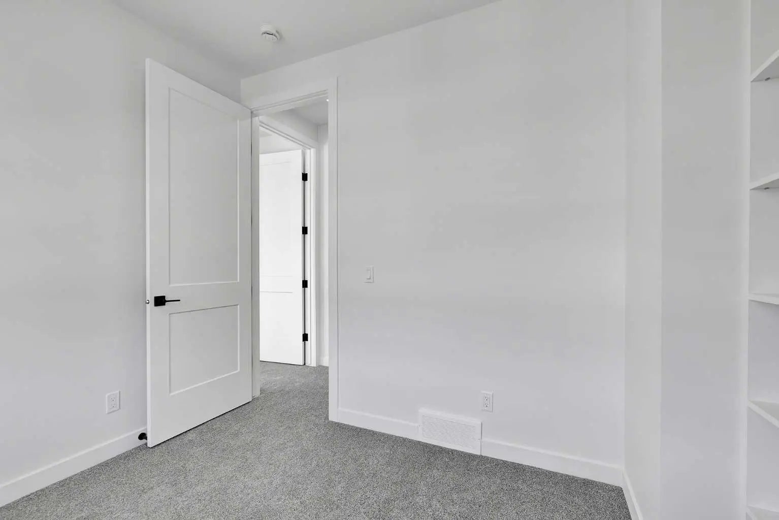 4903 Bowness Road Northwest, Calgary – Residential Row/Townhouse Listing Photo 14