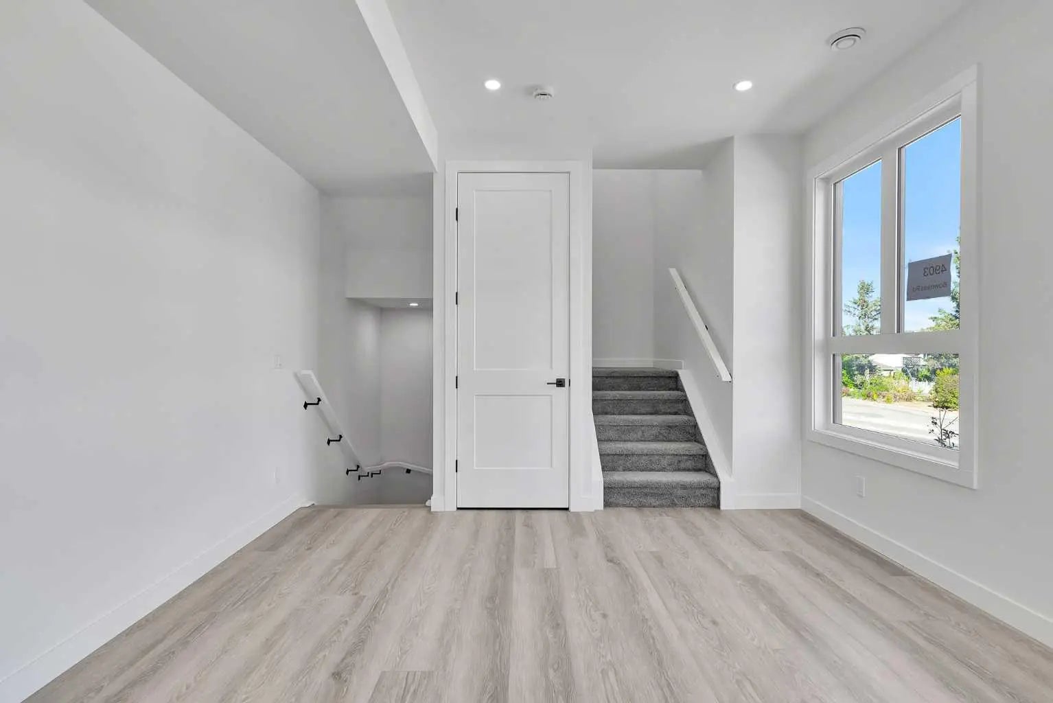 4903 Bowness Road Northwest, Calgary – Residential Row/Townhouse Listing Photo 8