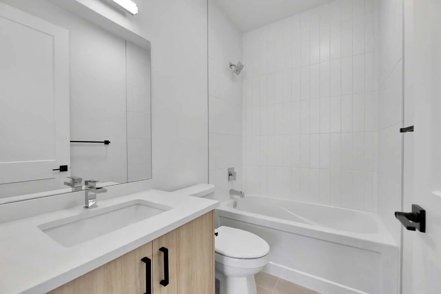 4905 Bowness Road Northwest, Calgary – Residential Row/Townhouse Listing Photo 12