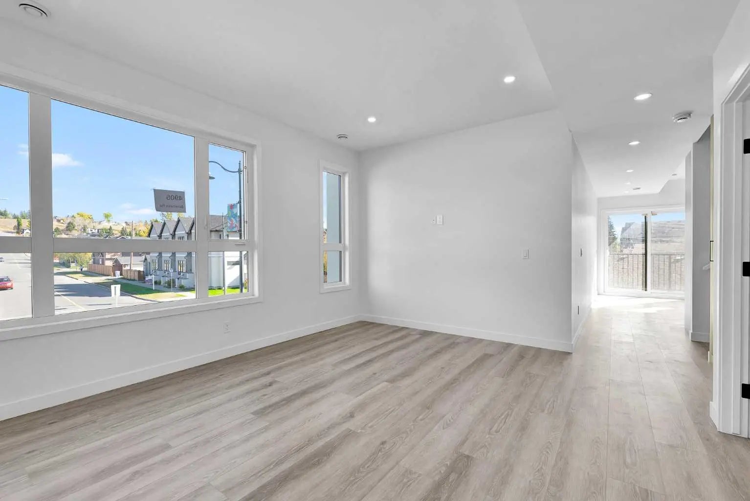 4905 Bowness Road Northwest, Calgary – Residential Row/Townhouse Listing Photo 7